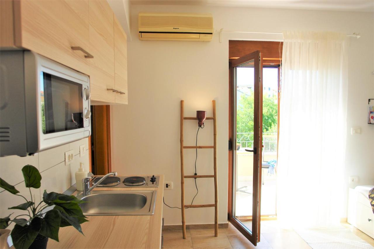Iva Apartmani 沃迪切 外观 照片