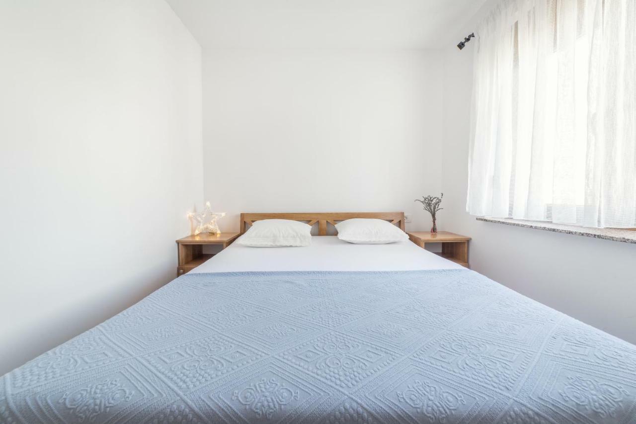 Iva Apartmani 沃迪切 外观 照片