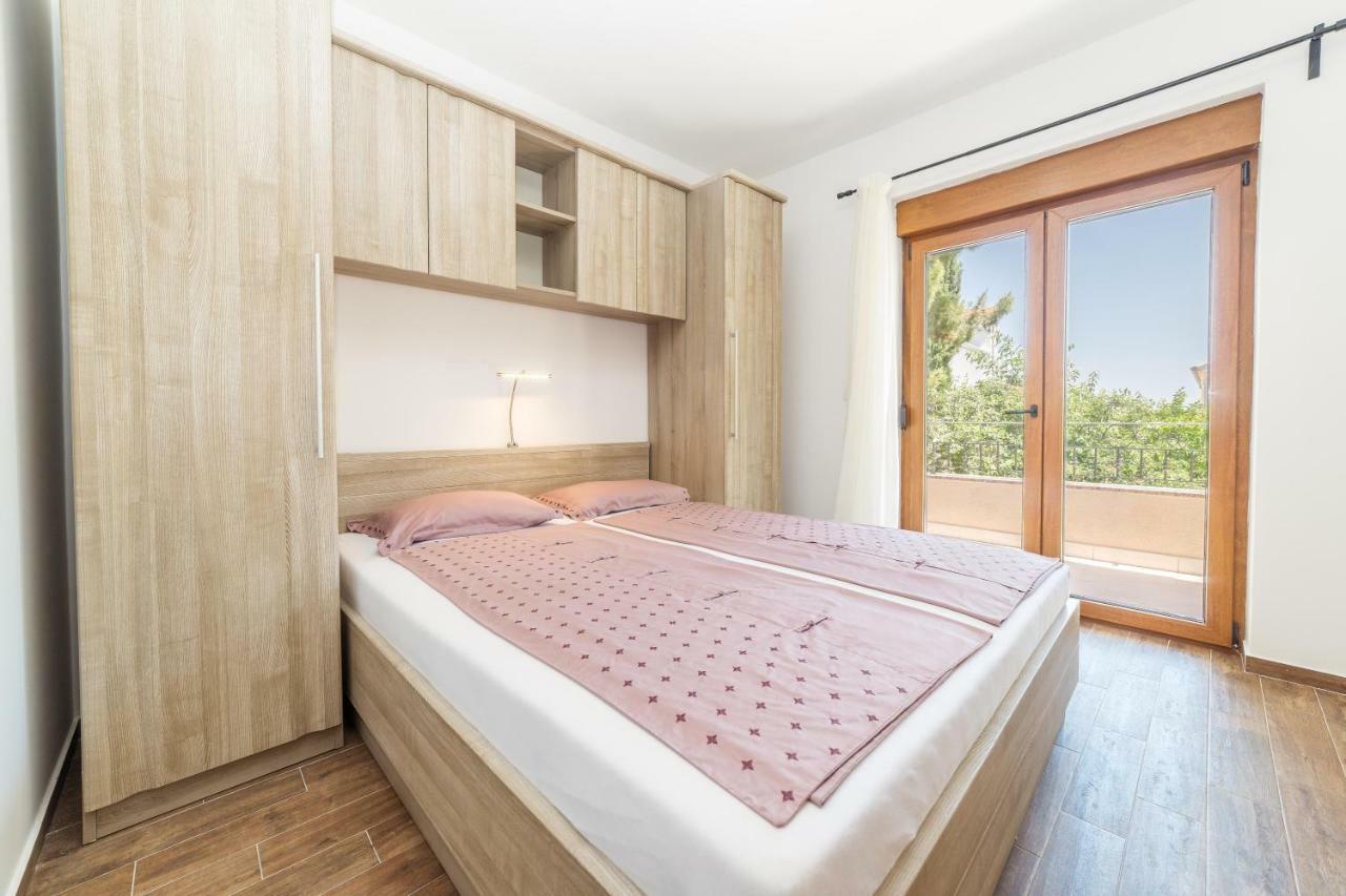 Iva Apartmani 沃迪切 外观 照片